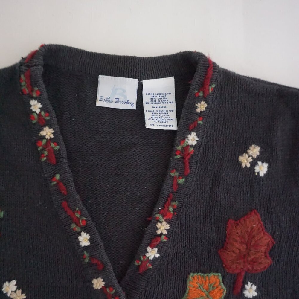 Vntage Bobbie Brooks Charcoal Floral Embroidered Knit Cotton Cottage Cardigan L - Picture 11 of 11